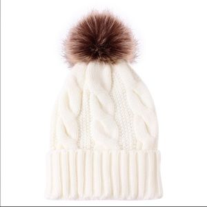 Beautifully Soft White Pom Knit Beanie